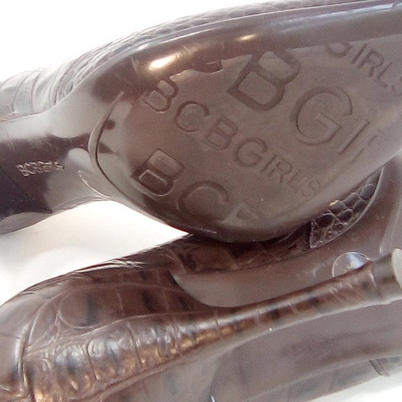 3/$25💦 sz 5.5 BCBGIRLS BROWN CROC PATTERN HEELS - Picture 10 of 13